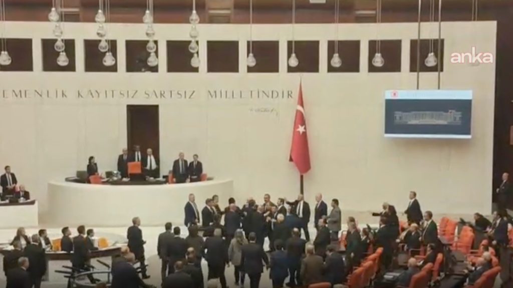 TBMM Genel Kurulu’nda bütçe görüşmeleri sürüyor gerilim yükseliyor