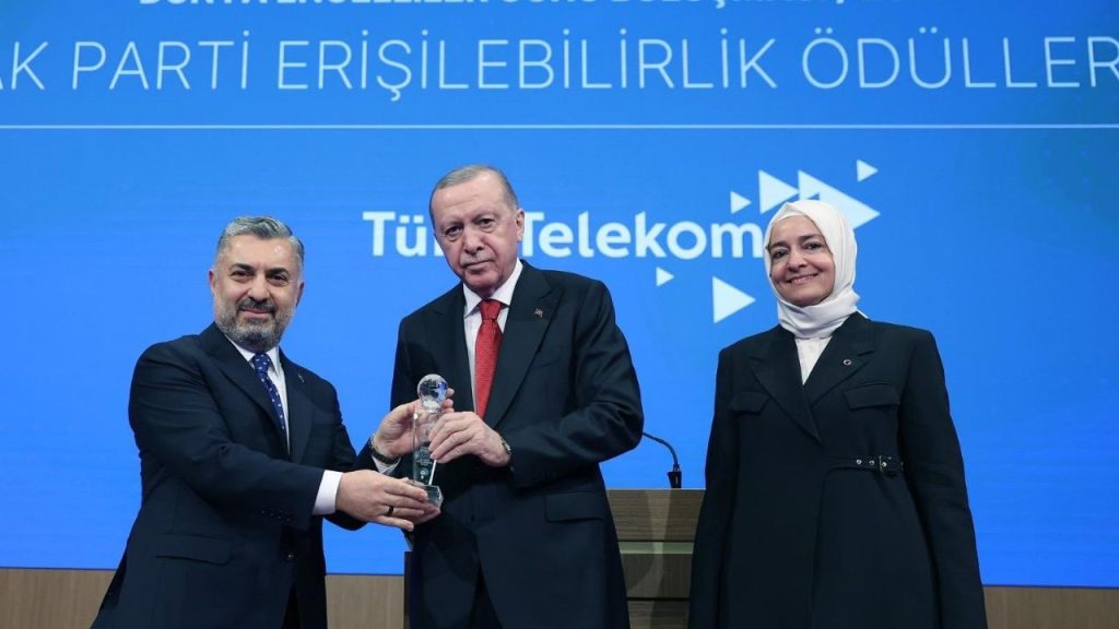Türk Telekom’dan Engelliler Günü’nde Dijital Erişilebilirlik Ödülü