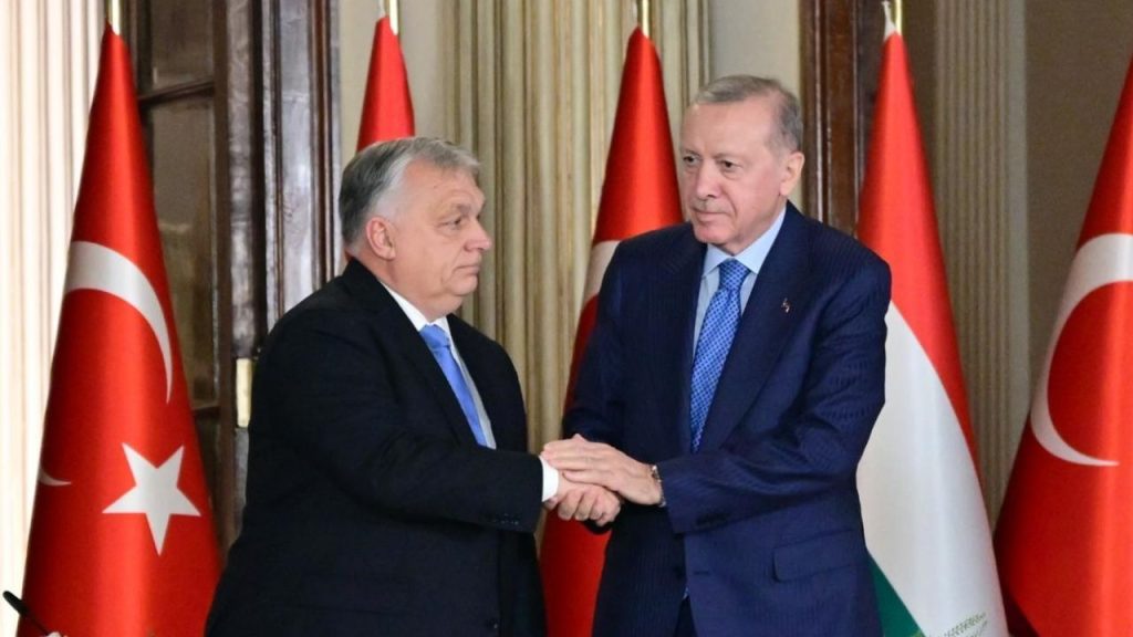 Türkiye-Macaristan Stratejik İşbirliği Güçleniyor