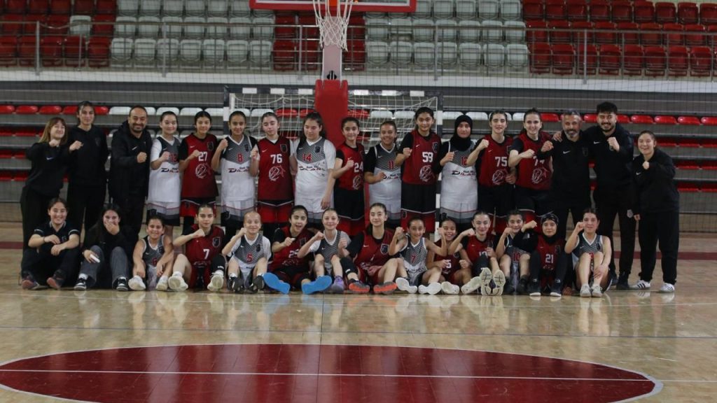 U14 Kızlar Basketbol Sivas İl Birinciliği tamamlandı