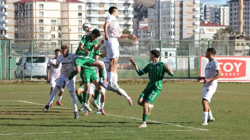 U19 Gelişim Ligi 10. Hafta Heyecanı: Takımlar 2-2 Berabere Kaldı