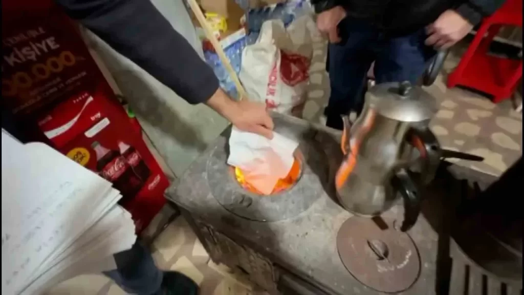 Umut Toparlak’tan örnek davranış: 100 bin liralık veresiye borcunu kapattı