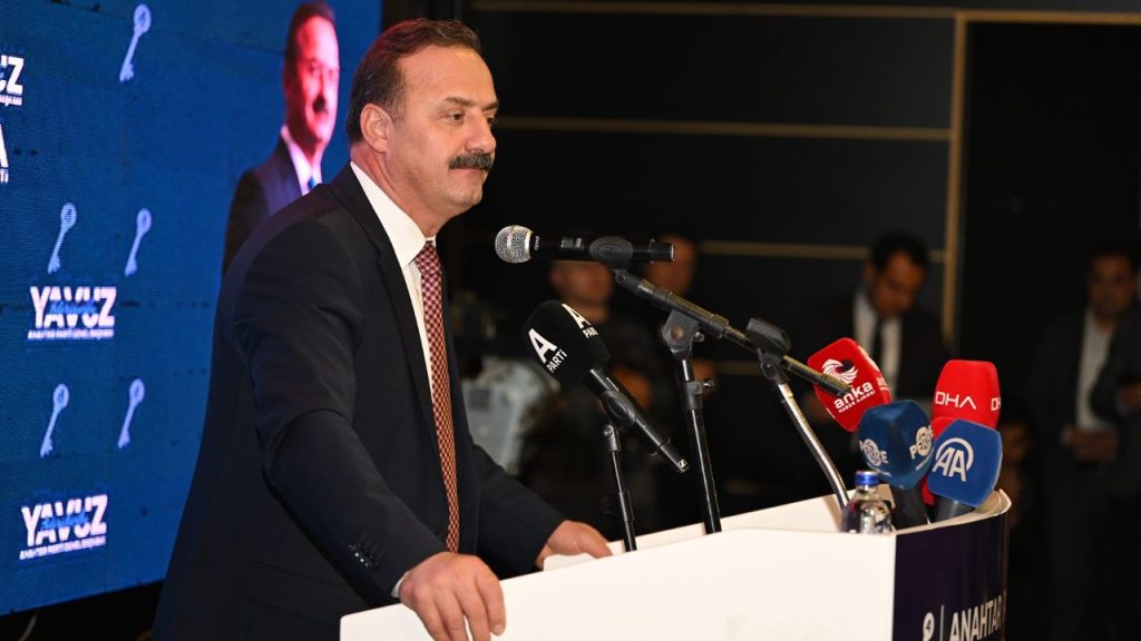 Yavuz Ağıralioğlu Adıyaman’daki programında önemli mesajlar verdi