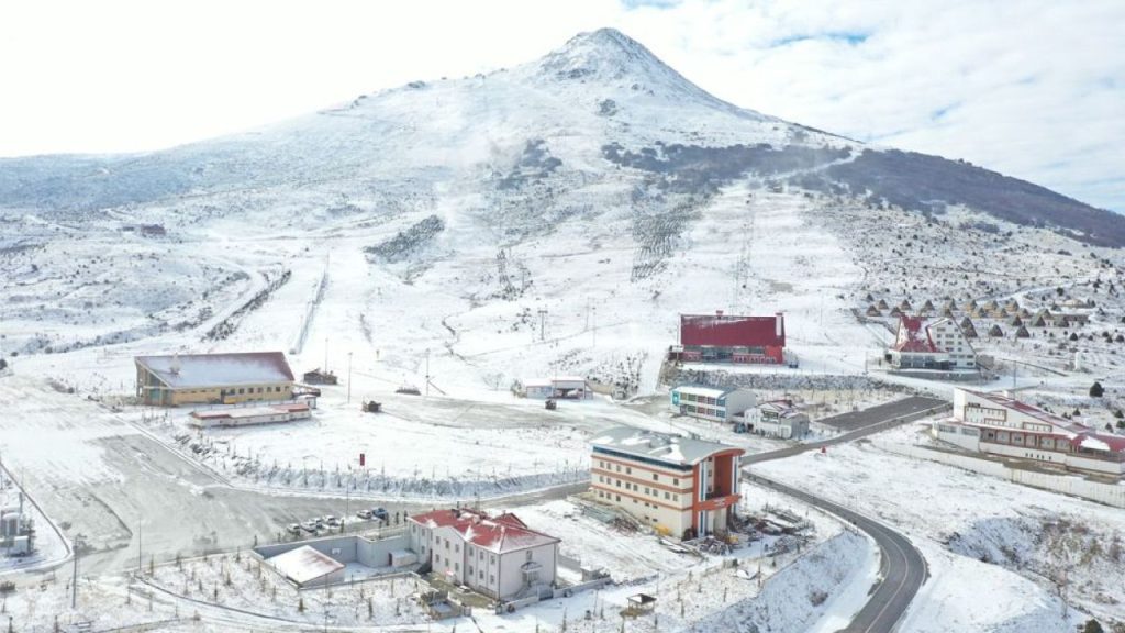 Yıldız Dağı’nda kayak sezonu öncesi hazırlıklar hızlandı