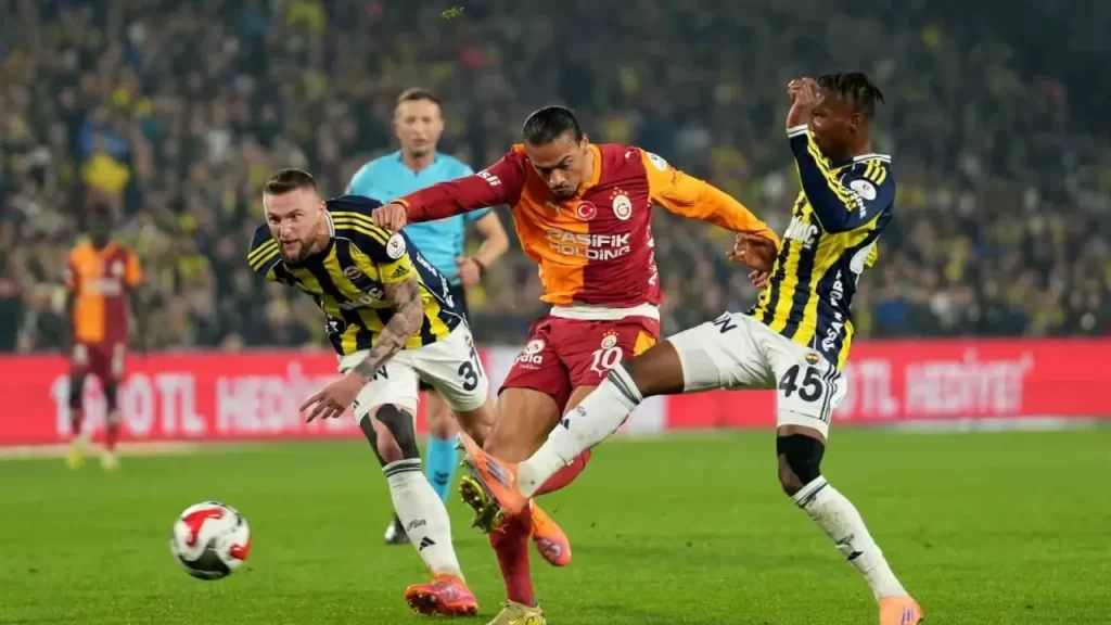 Galatasaray ve Fenerbahçe Süper Kupa finali saat kaçta? Detaylar burada