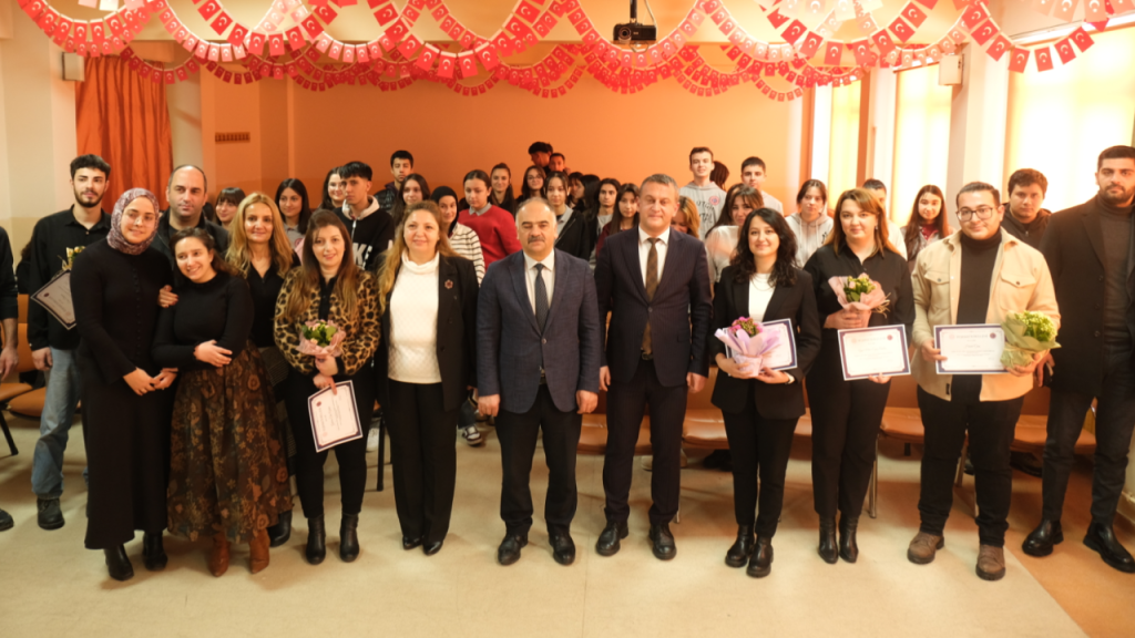 Genç Gazetecilerden İlham Verici Meslek Buluşması