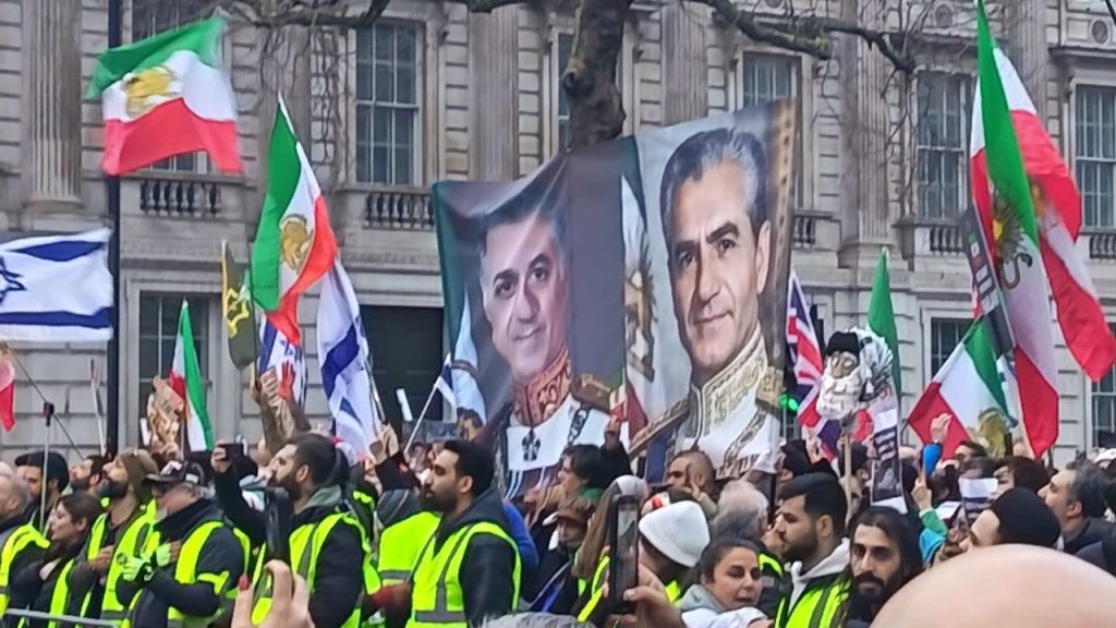 İran’daki Ayaklanmalar Hakkında Uzmanlardan Açıklamalar