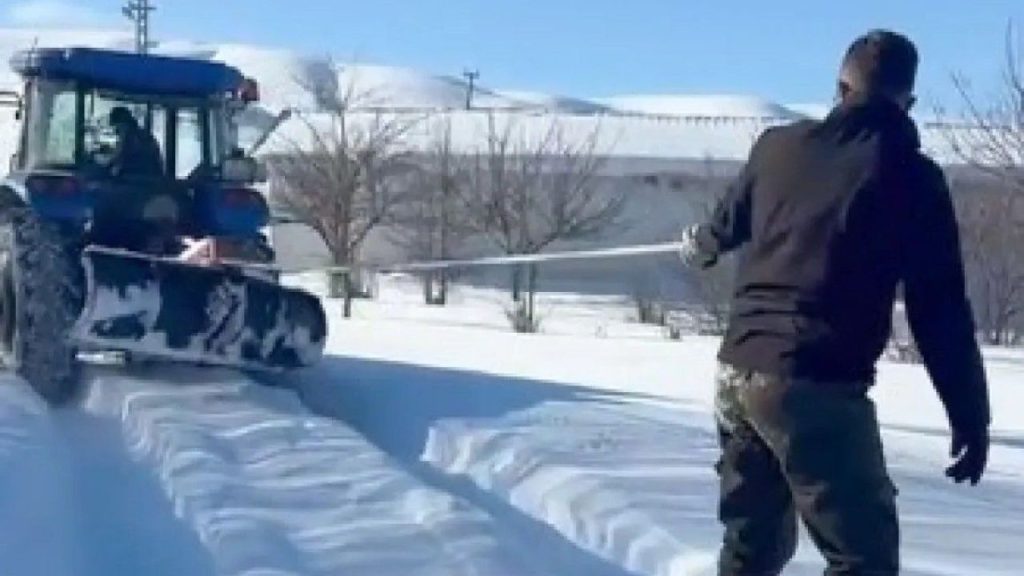 Kayseri’de karla mücadele ve eğlence bir arada