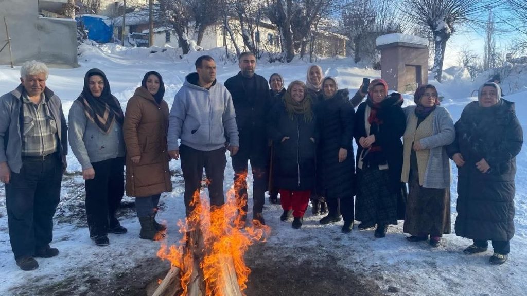 Sivas Koyulhisar Çukuroba Köyü Derneği’nden Neşeli Kış Gezisi