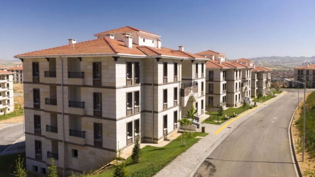 Sivas’ta 3 Bin 904 Hak Sahibine Yapılacak Konut Kura Çekimi Bu Gün Gerçekleşecek