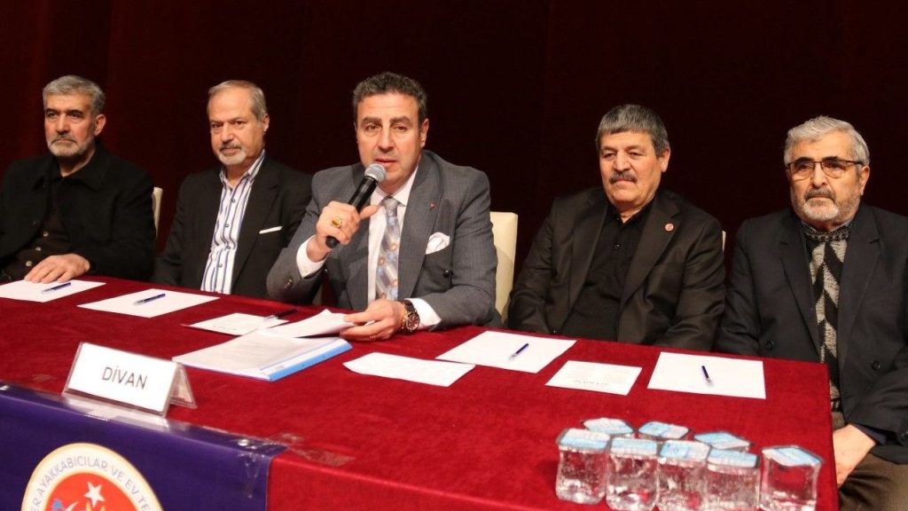 Sivas’ta Esnaf ve Sanatkarlar Genel Kurulu Yeniden Başkan Kılıç’a emanet