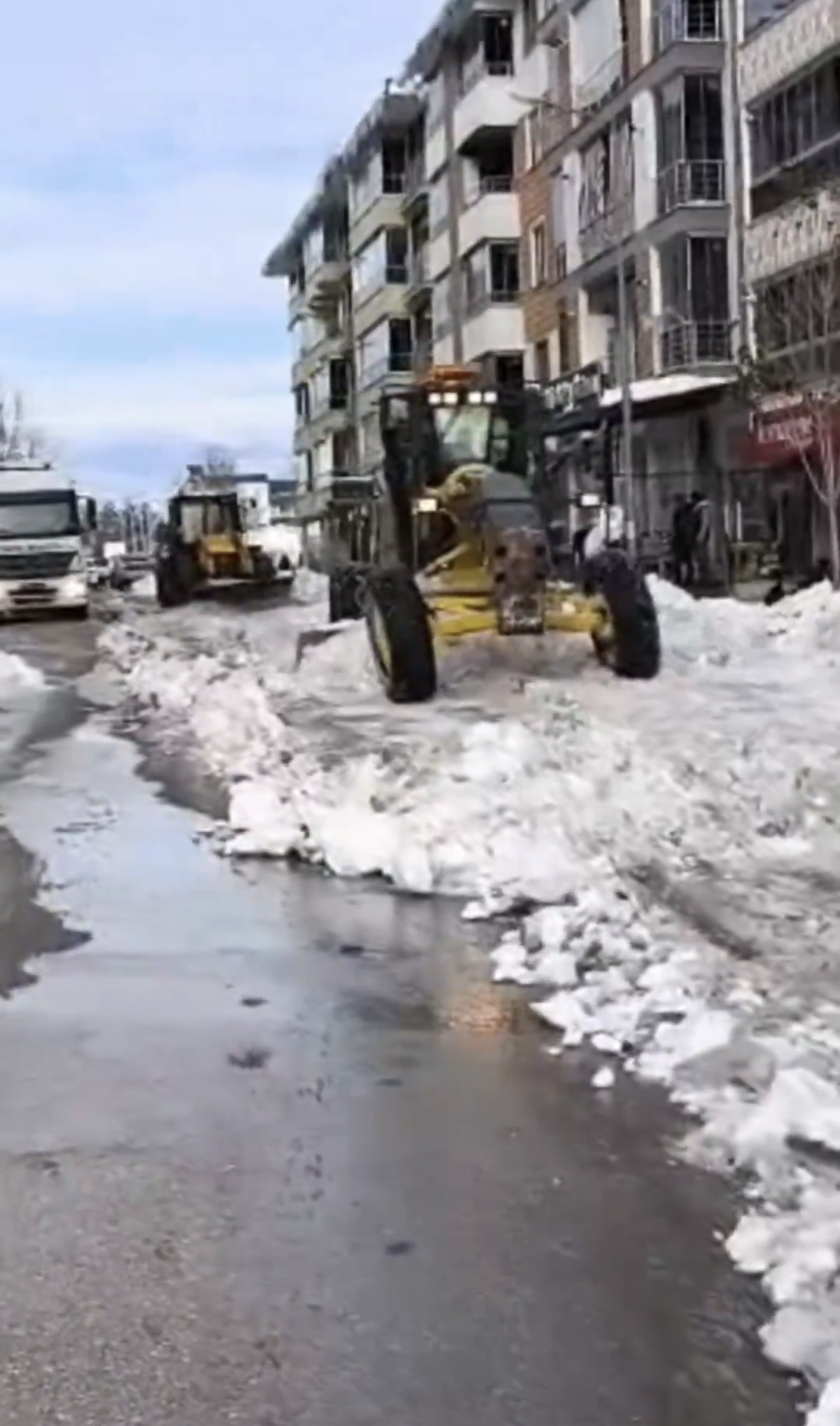 Tunceli Valisi Aygöl: Yoğun Kar Altında Çalışmalar Devam Ediyor