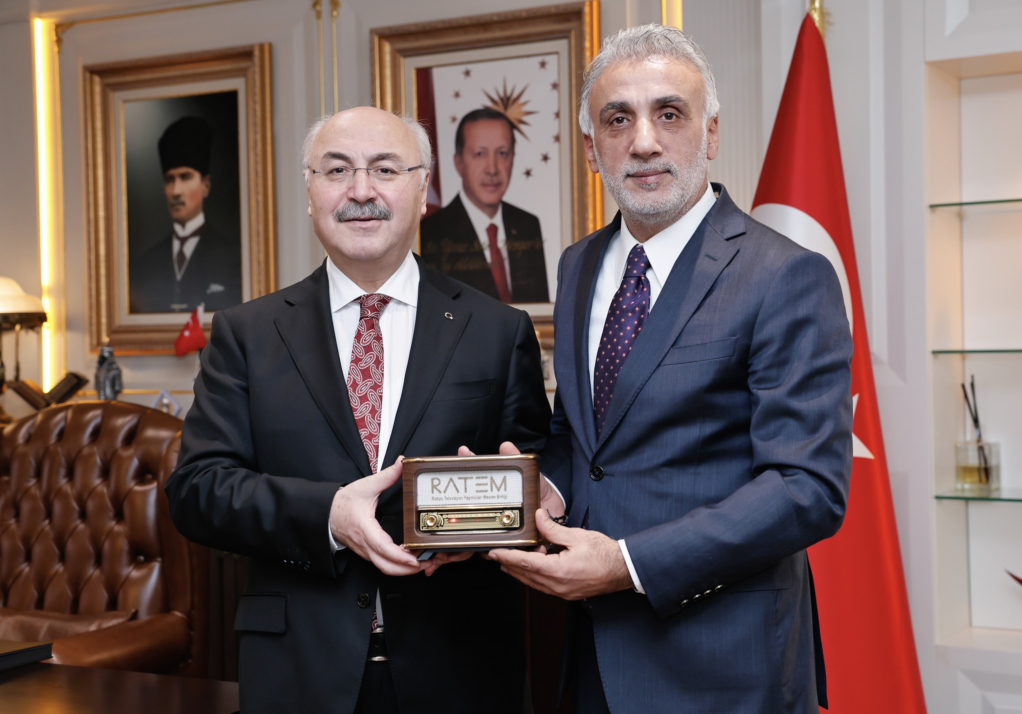 Vali Yavuz Selim Köşger, RATEM Başkanı Vedat Gündoğan ve Yönetim Kurulu Üyelerini Ağırladı