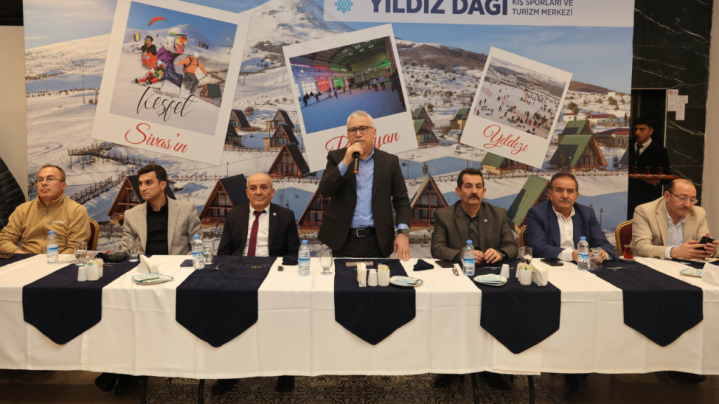 Vali Yılmaz Şimşek, gazetecilerle Yıldız Dağı’nda buluştu