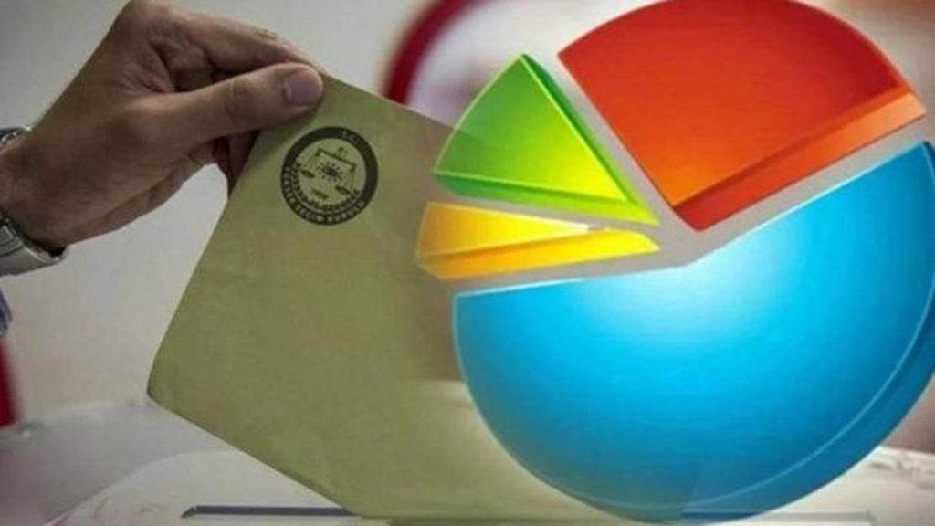 AK Parti önde; CHP iç sorunlar gündemin odak noktasında