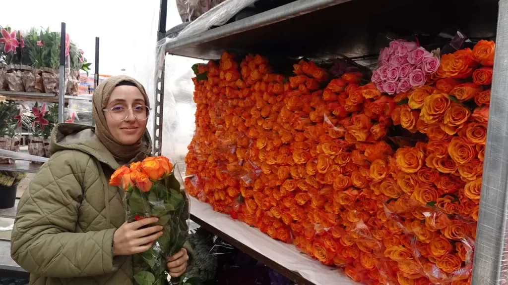 Aksaray’da 14 Şubat için çiçek hareketliliği; Hollanda ve Mersin tedarik içerde yoğun talep