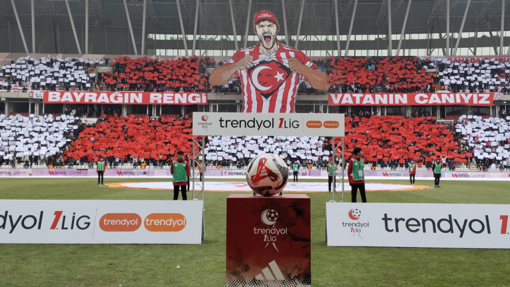 Amed Sportif Faaliyetler maçında tribünlerde gurur dolu anlar