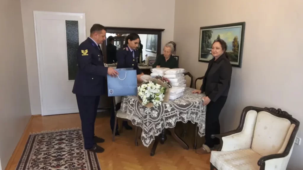 Ankara’dan Mehmetçik İçin Sevecen Destek: 195 El Emeği Boyunluk Hediye