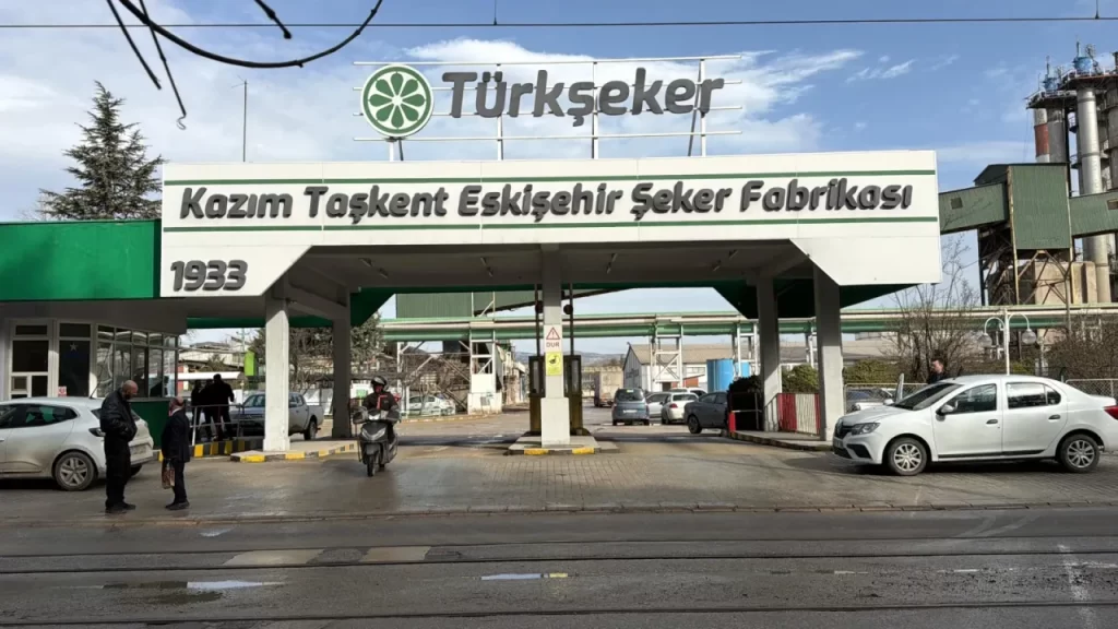 Eskişehir Şeker Fabrikası’nda döküm sırasında cüruf patlaması: 6 yaralı