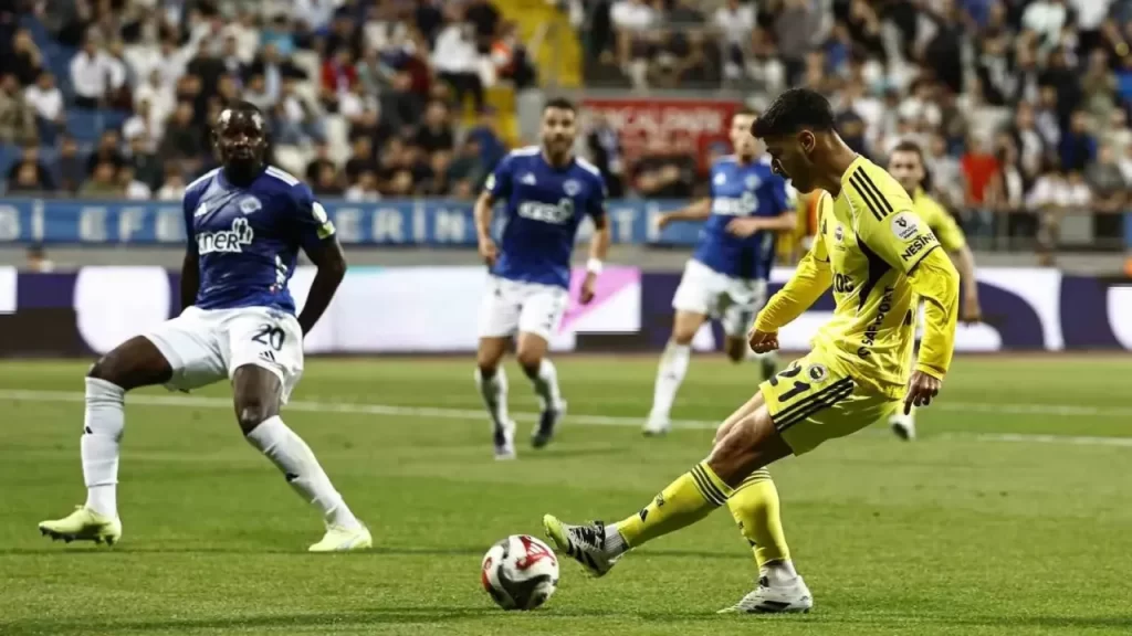 Fenerbahçe-Kasımpaşa: Namağlup serisi için kritik karşılaşma