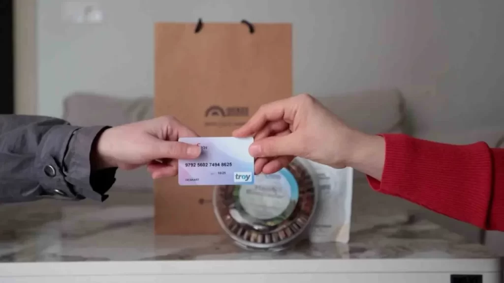 Gebze Belediyesi Ramazan’da 2 bin aileye 2 bin 500’er TL destek verdi