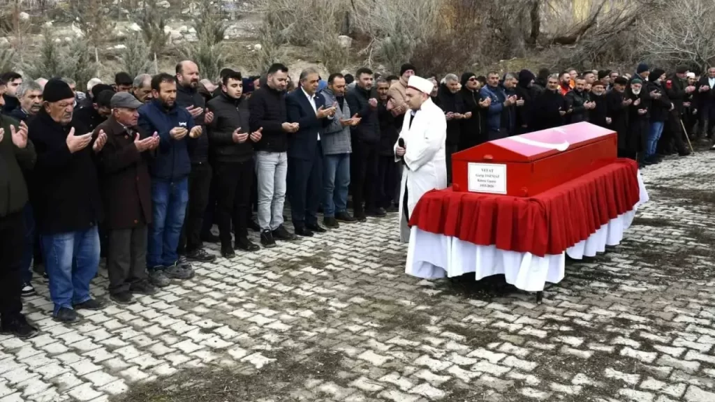 Gürün’de Kıbrıs Gazisi Garip Tozman İçin Tören ve Mezarlık Merasimi
