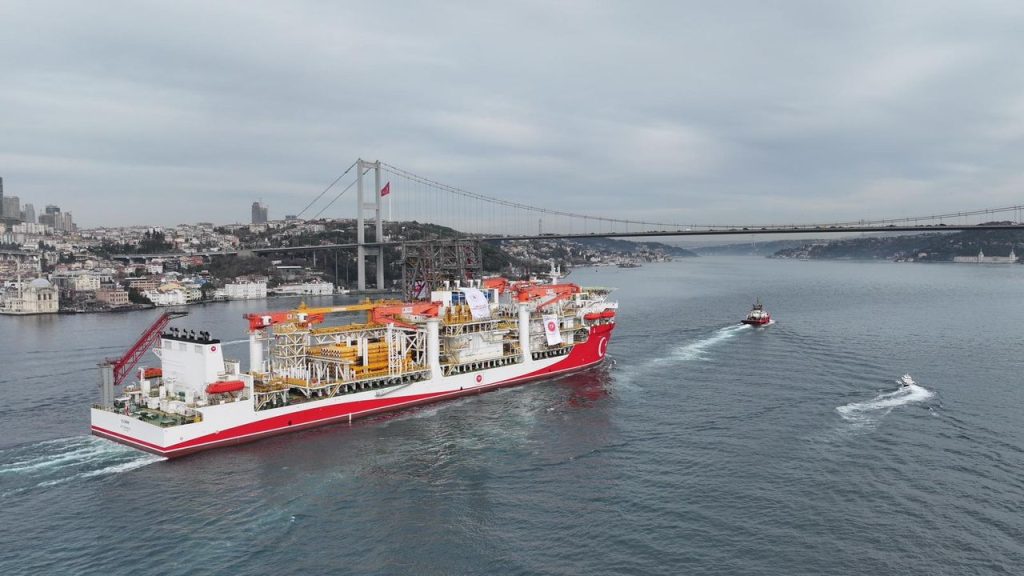 Karadeniz’deki sondaj gemisi Yıldırım operasyonlara katılıyor