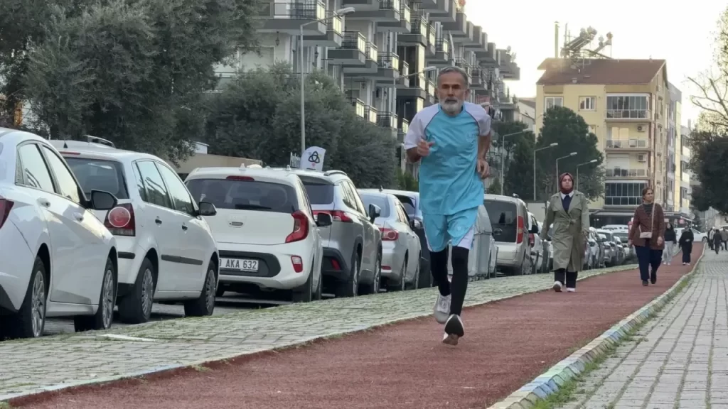 Koşan efsane: Saffet Acar 75 yaşında da zirvede