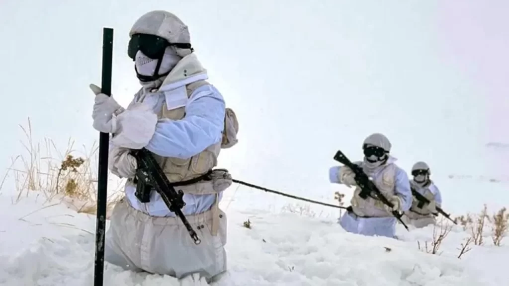 Mehmetçik, Zorlu Kış Koşullarında Devriye Görevinde