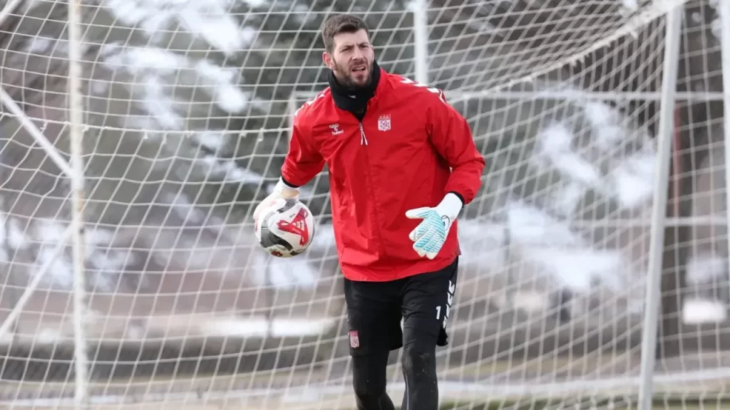 Özbelsan Sivasspor deplasmanda SMS Grup Sarıyerspor’a karşı geliyor