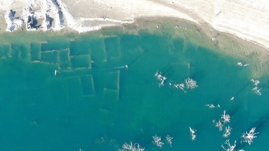 Pusat Köyü ve Barajı Kar Yağışıyla Yeniden Gün Yüzüne Çıktı