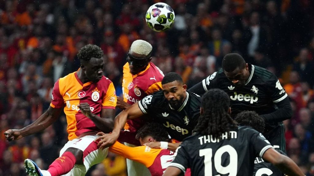 Şampiyonlar Ligi kura çekimiyle dev eşleşmeler açıklandı