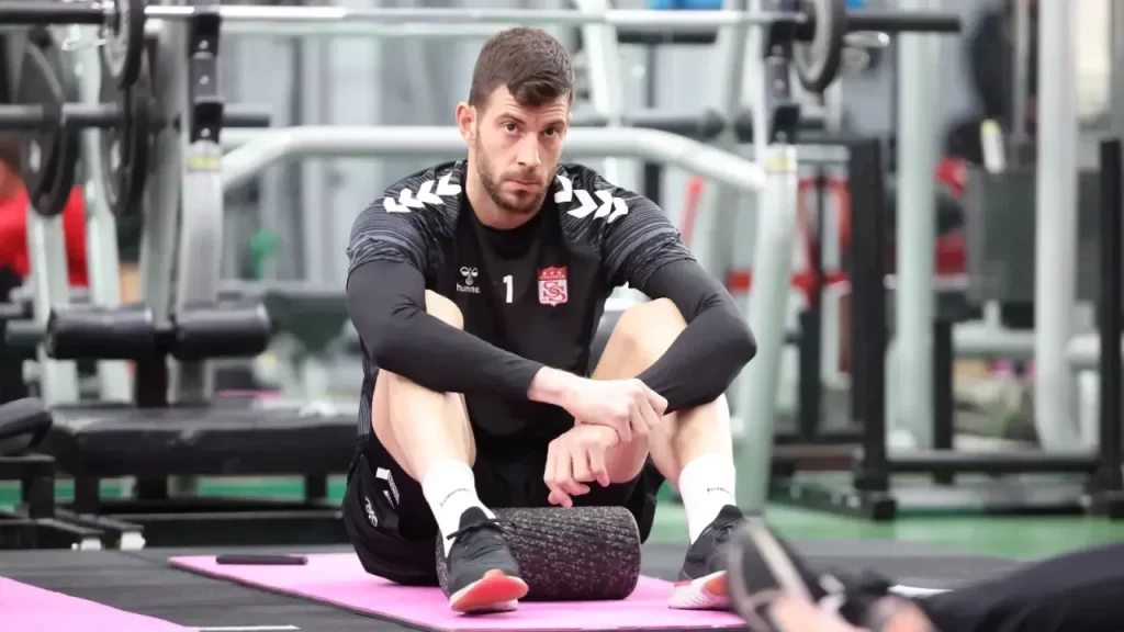 Serik Spor’a konuk olan kırmızı-beyazlılar: Pazar günkü mücadeleye odaklı hazırlıklar sürüyor