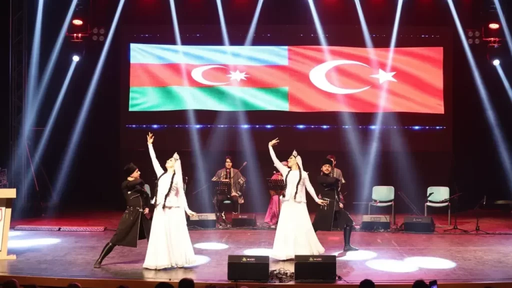 Âşık Ruhsati Anma Gecesi Sivas’ta yoğun ilgiyle düzenlendi