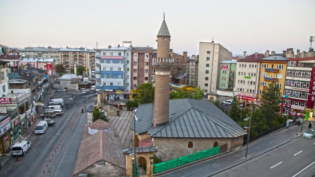 Sivas Merkez’de 14 Camide Hatimle Teravih Kılınacak