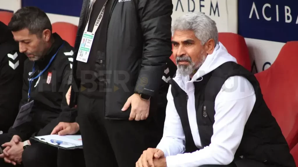 Sivasspor, Adana Demirspor’u Ziyaret Ediyor: 13.30’da Başlayacak Karşılaşma