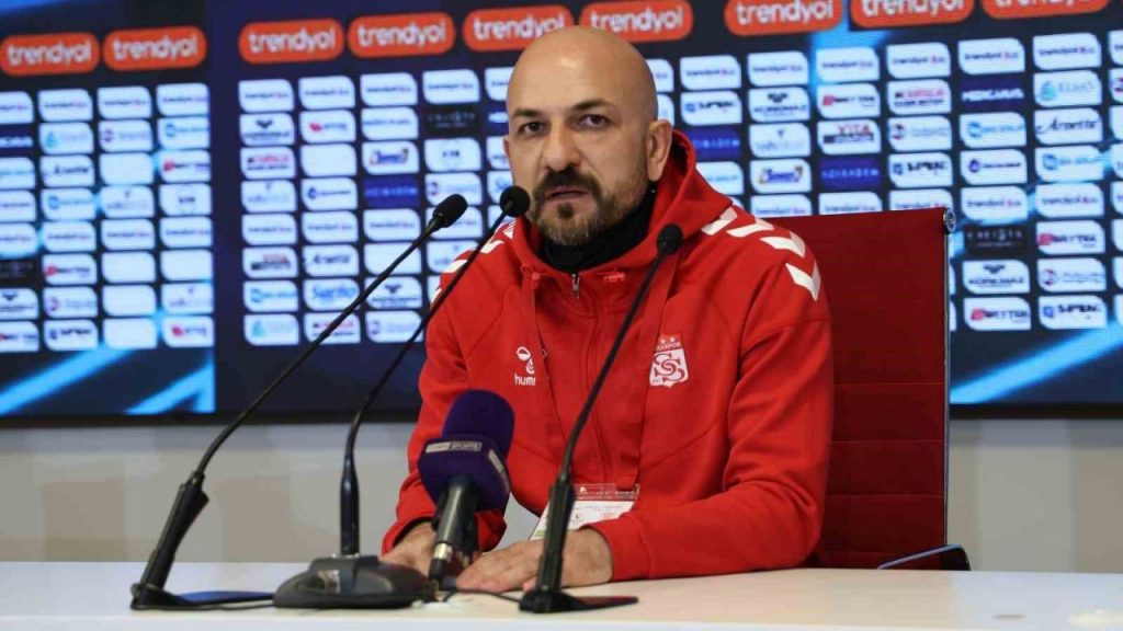 Sivasspor, Sarıyer’e 1-0 mağlup oldu: Deplasmandaki yenilgi sonrası teknik sorumlu Otyakmaz’ın değerlendirmesi