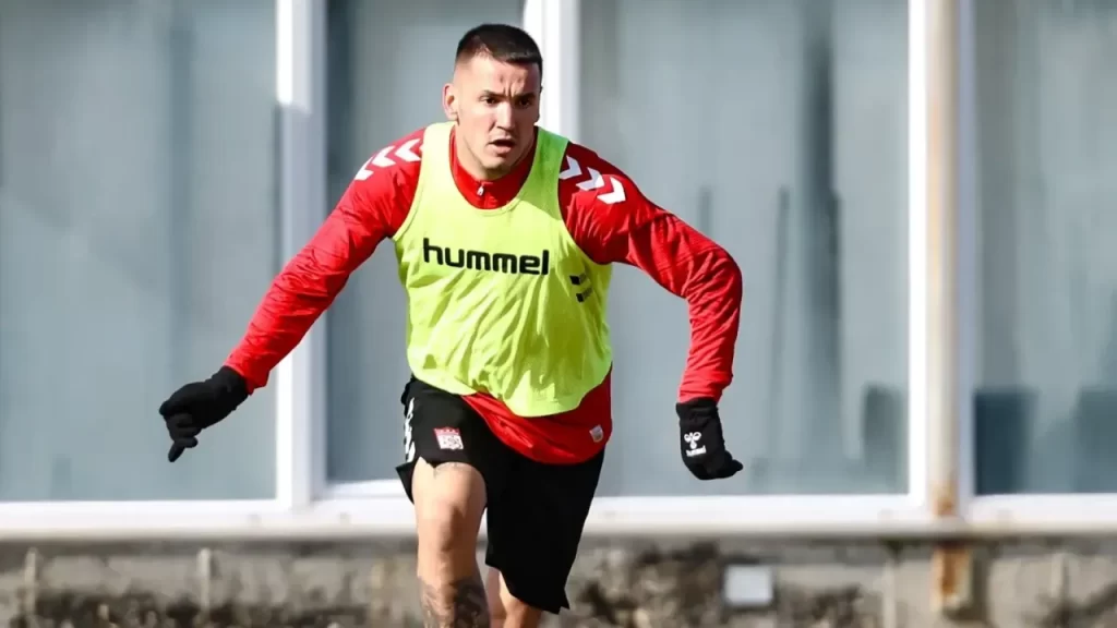 Sivasspor, Sarıyerspor hazırlıklarını sürdürdü ve maça odaklandı