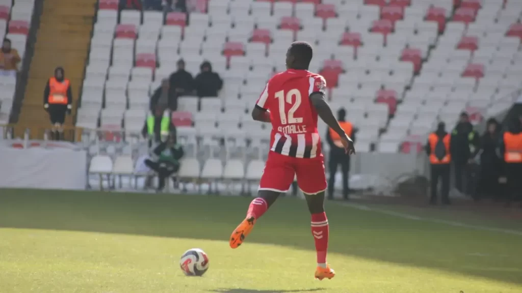 Sivasspor-Vanspor FK: İlk 11 ve mücadele saati netleşti