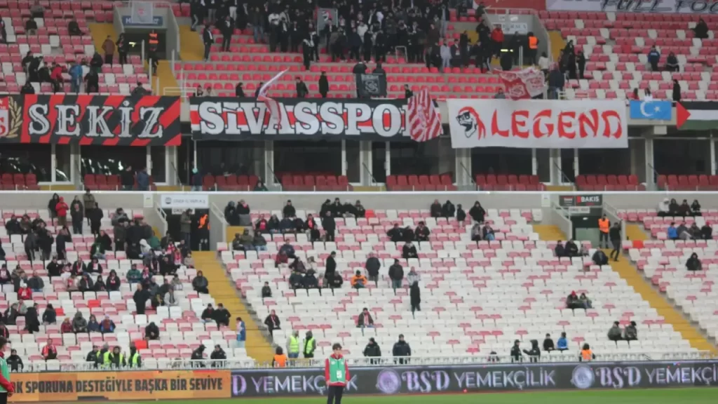 Sivasspor-Vanspor FK maçıyla sahada 3 puan hedefi