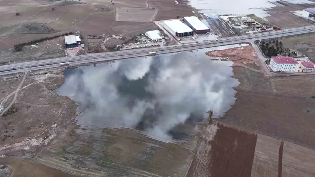 Sivas’ta Susuzluk Endişesi Artarken Çiftçiler Umudu Yağmura Bağladı