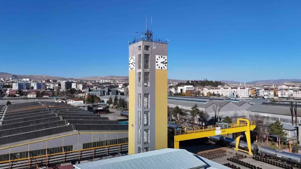 Sivas’taki Tarihi Saat Kulesi: Boru Sesiyle Mesai Zamanı