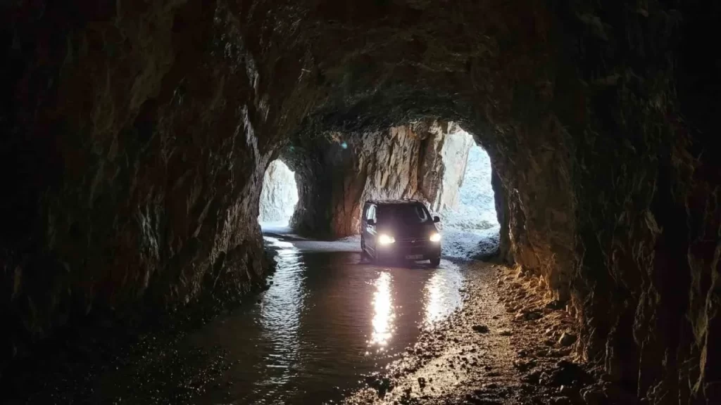 Taş Yolu’nun zorlu geçişi: 7 kilometrelik rota gün yüzüne çıktı