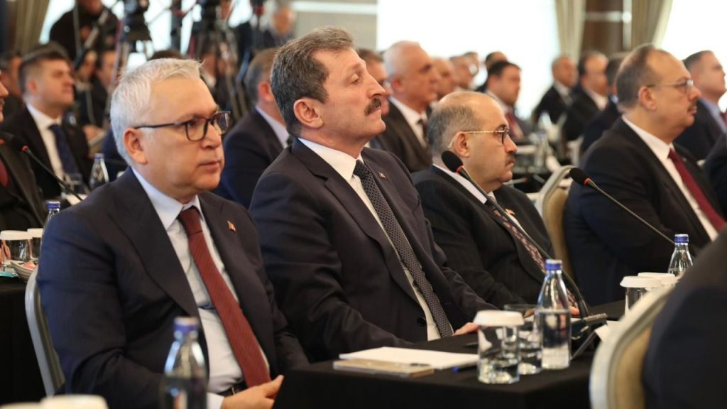 Vali Şimşek Ankara’daki toplantıda güvenlik politikalarını değerlendirdi