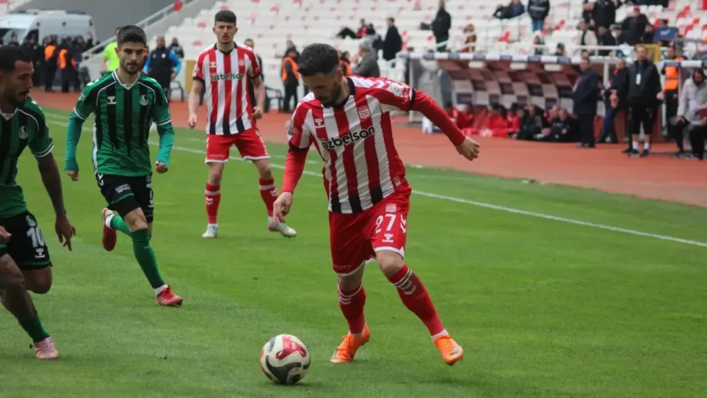 Valon Ethemi’nin Golyat Performansı Sivasspor’a 3-1’lik Zafer Getirdi