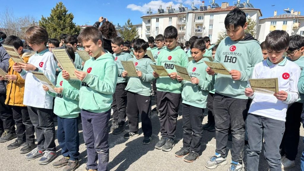 31 Ülkeden Gençler Aynı Anda Saf Tuttu: Ramazan’da Uluslararası Dayanışma