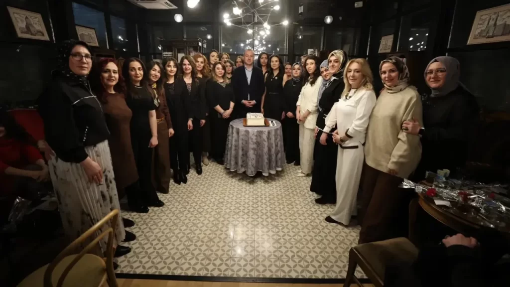 8 Mart Kadınlar Günü programına katılan Sivaslı Belediye Başkanı konuştu