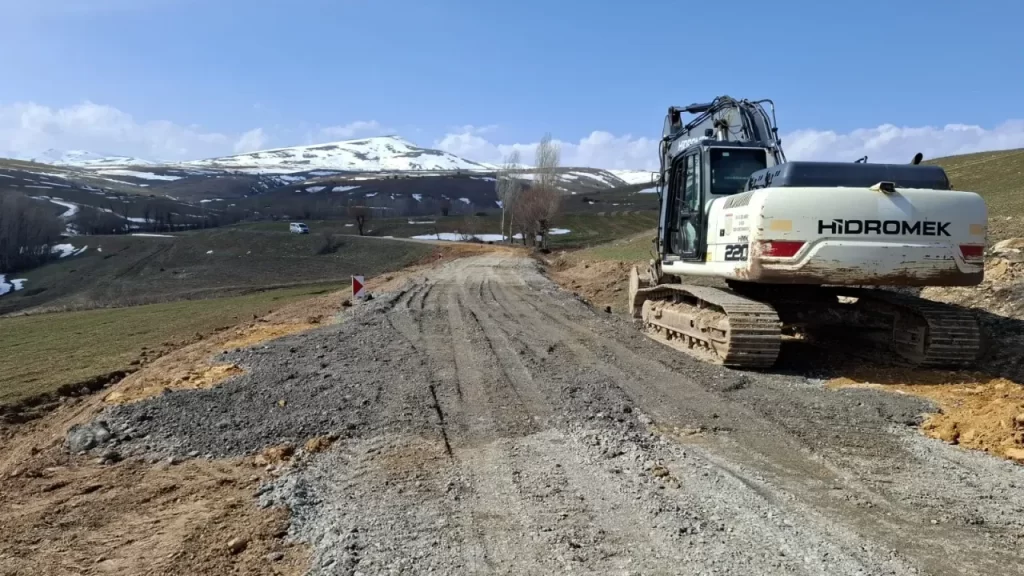 Bedel–Dereköy Yolunda Heyelan Sonrası Ulaşım Normalleşti