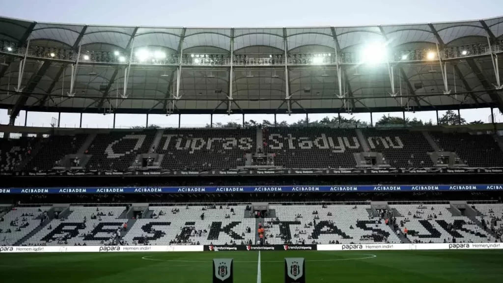 Beşiktaş Galatasaray derbisinde iç saha avantajını hedefliyor