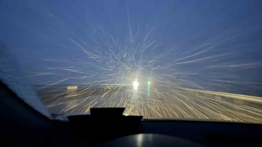 Martın sürpriz karı Sivas ve çevresinde ulaşımı olumsuz etkiledi